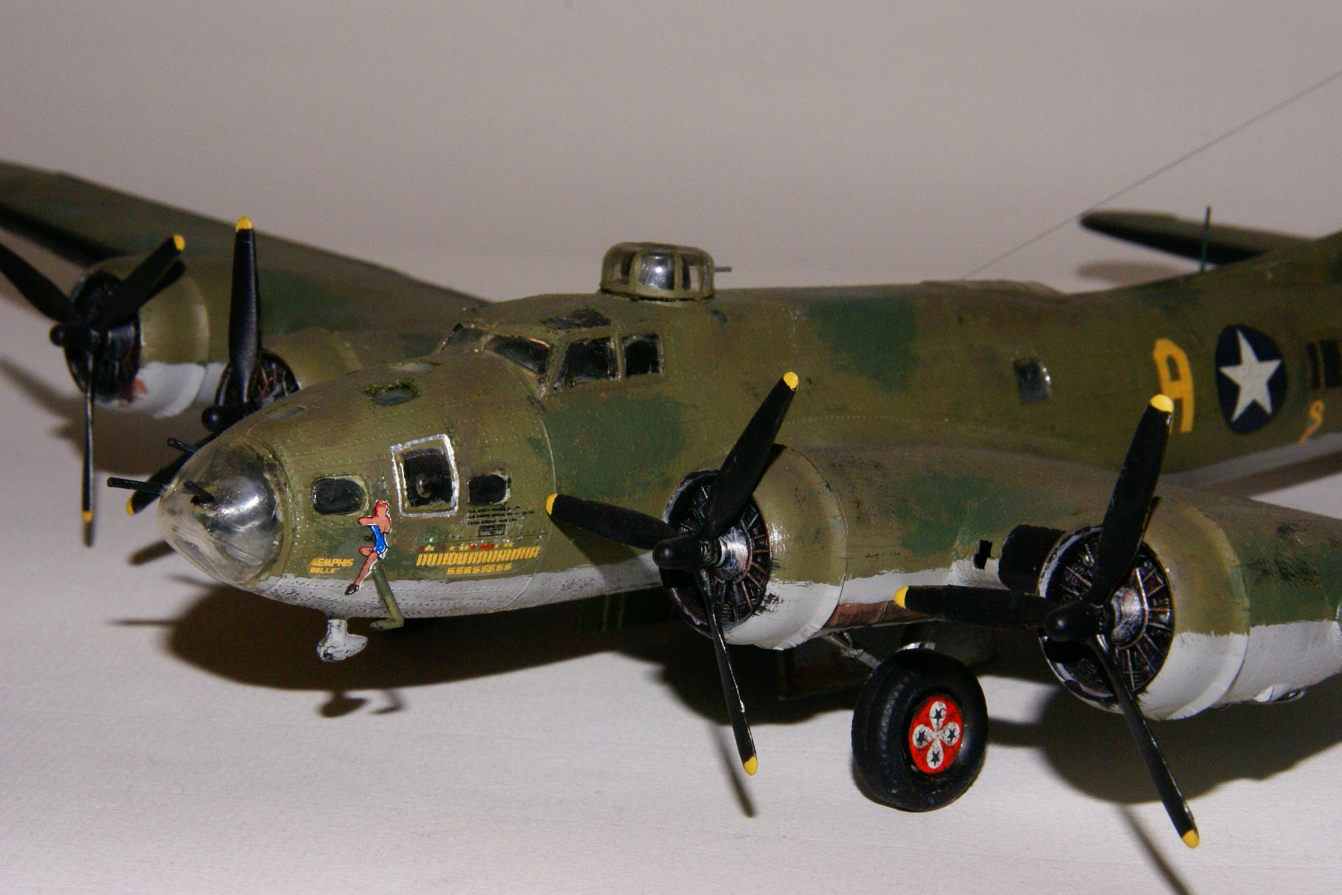 Boeing b 17f flying fortress 1 2