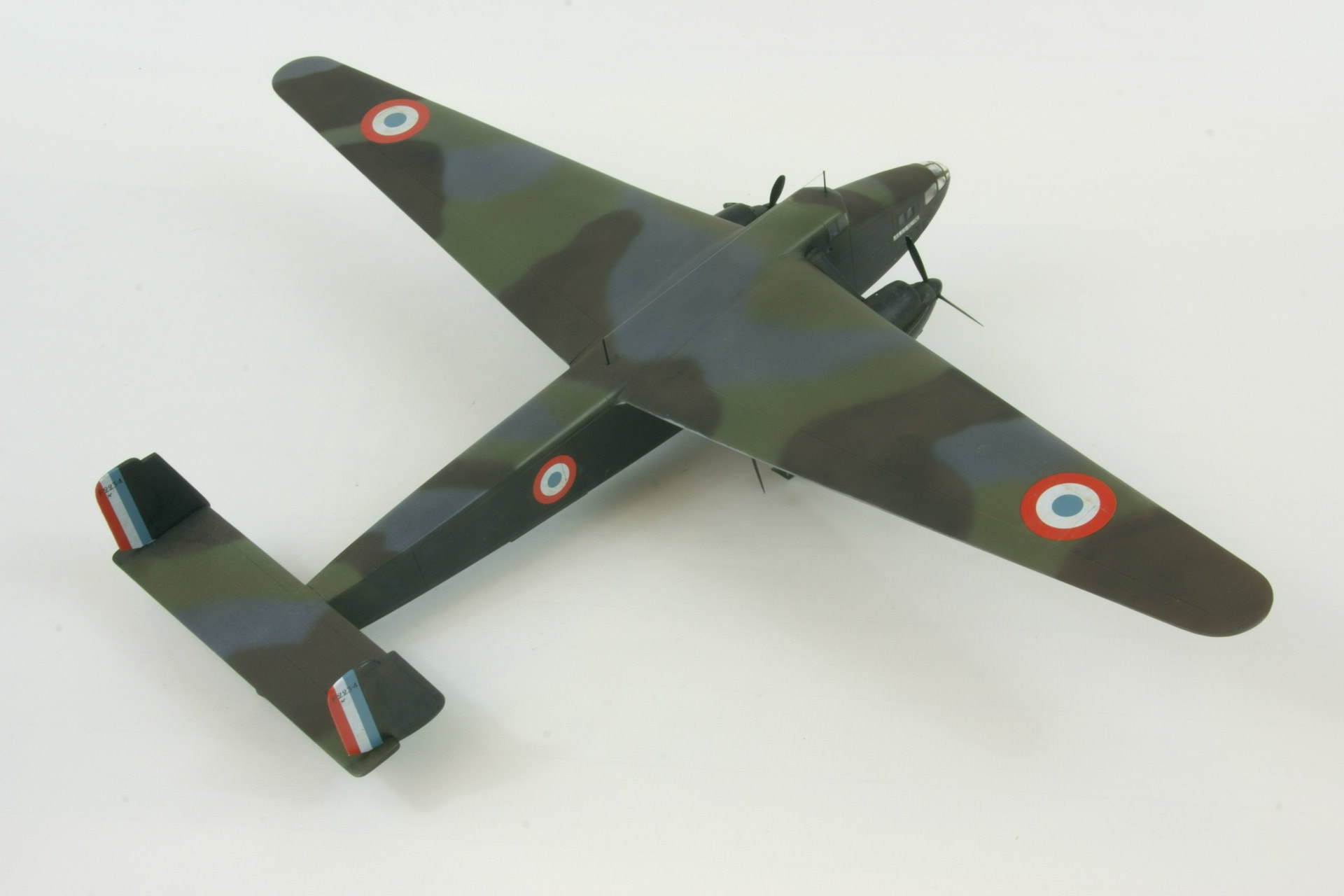 Farman nc 223 4 4