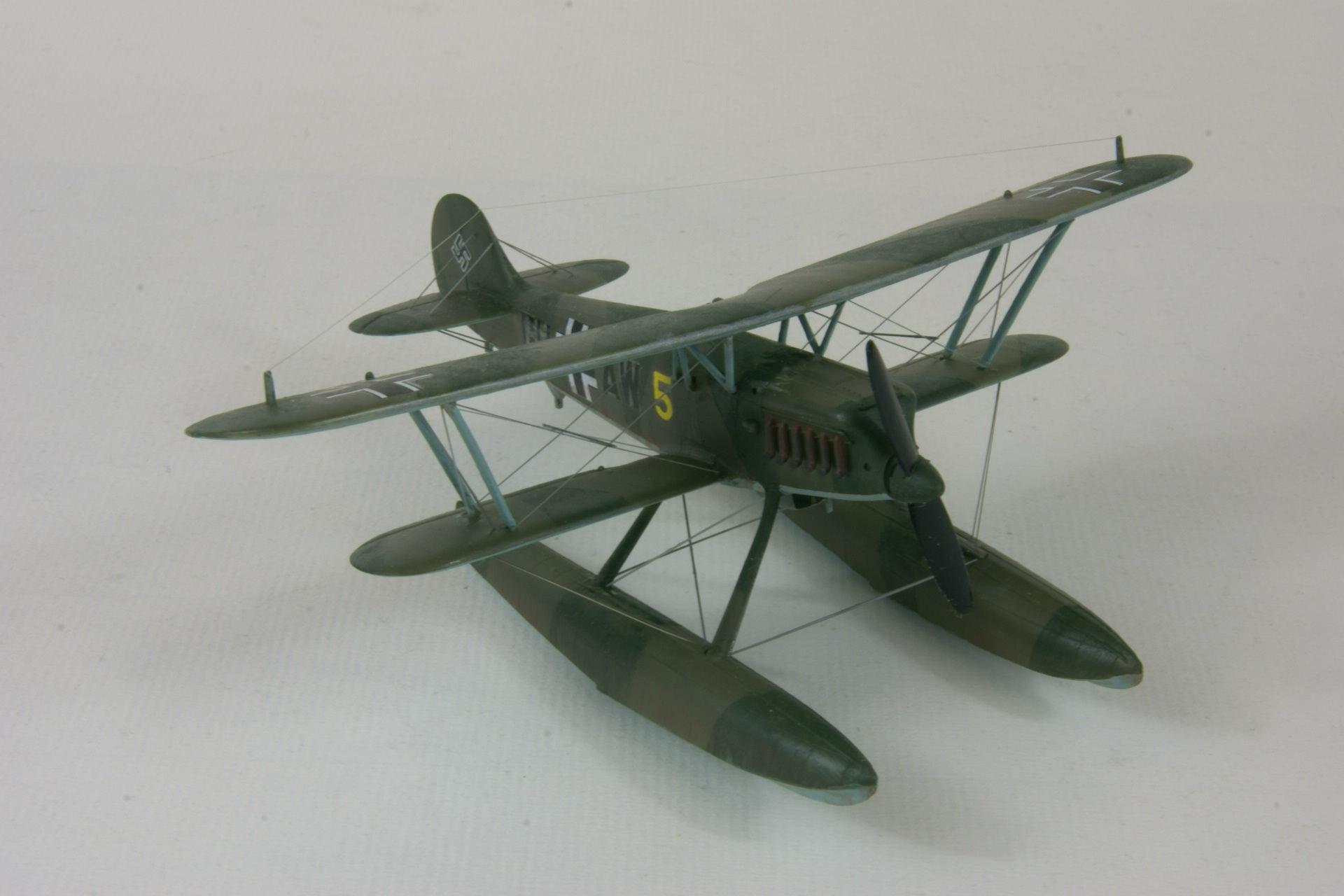 Heinkel 51b 2 4