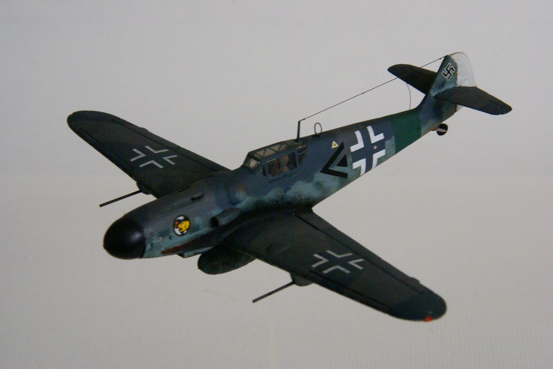 Messerschmitt 109g 6 r6 en vol