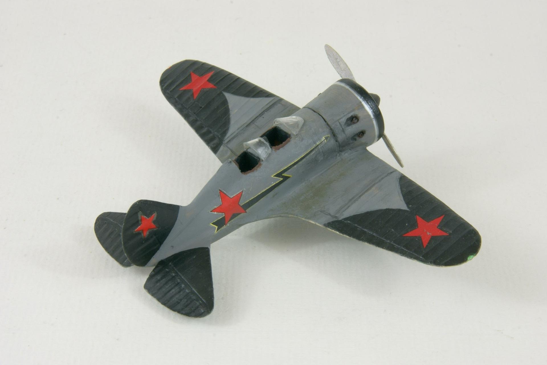 Polikarpov i 16 uti 4 3