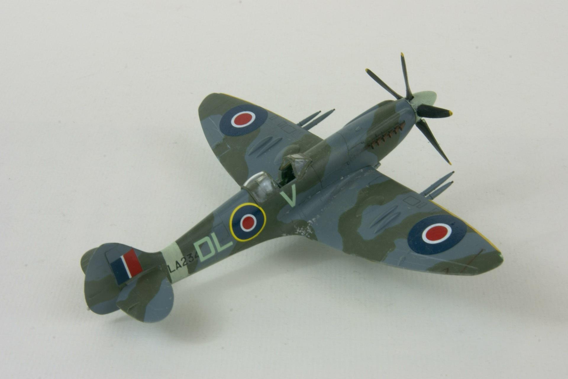 Supermarine spitfire 21 3